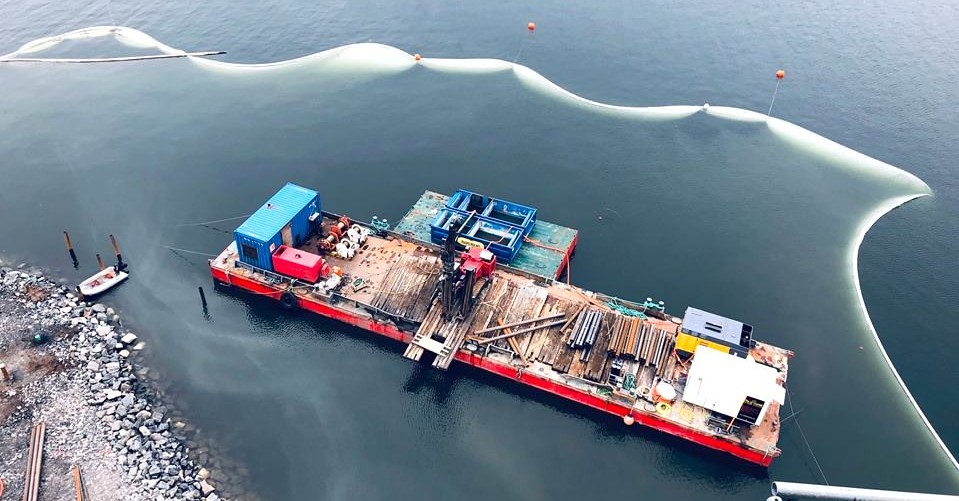 Boring og forankring av Polar Pel